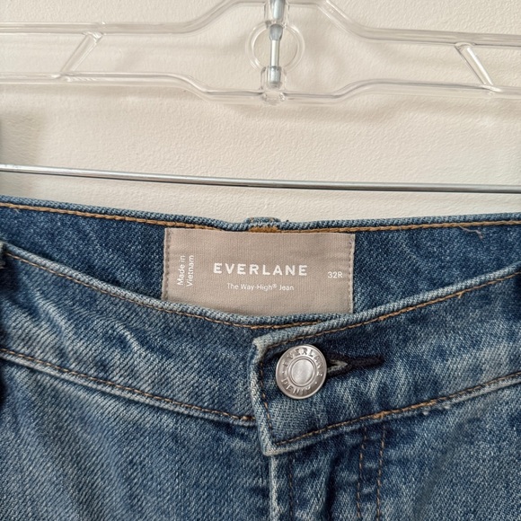 Everlane “the way high jean” in Distressed Wash Raw Hem Straight Leg - Picture 7 of 7